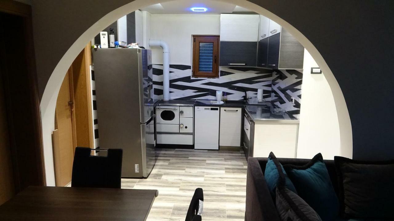 Apartment Kraljica Jelena ヴィルパザル エクステリア 写真